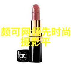 男子扮摄影师骗美女试镜，性侵10余人
